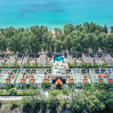 Maikhao Dream Villa Resort and Spa Отели рядом с достопримечательностью «Пляж Май Кхао»