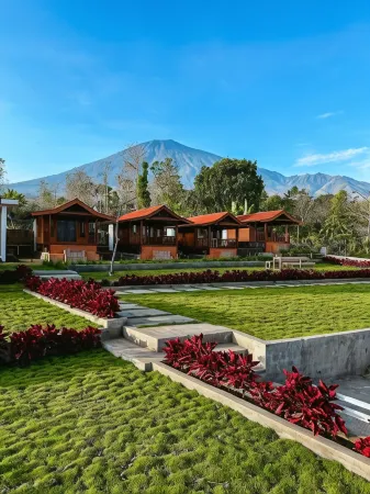 SEROJA Villa and Camping Ground Отели рядом с достопримечательностью «Бакит Селонг»