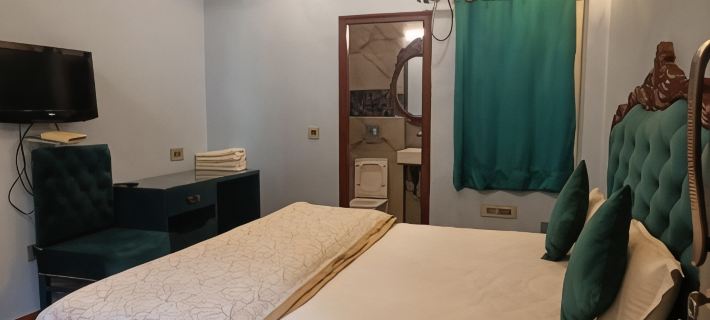 Maya Hotel & Restaurant Hotels in Agra