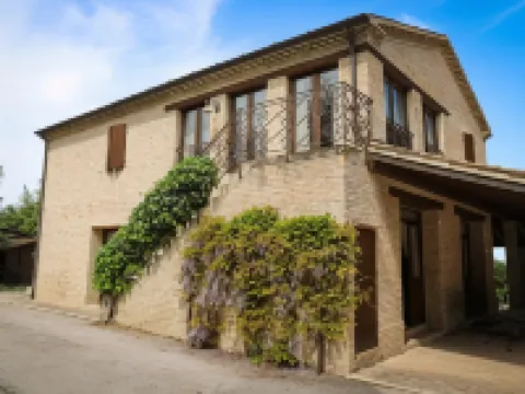 Castello Montegiove Hotels in Fano