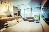 UMEGASHIMA　DRIVEｰIN　＆　SAUNA　VILLA فنادق في شيزوكا