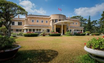 Hoa Sen Vang Hotel Dalat