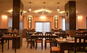 Tilal Almadina Hotel & Suites
