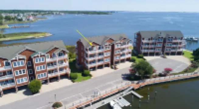 Quiet & relaxing top floor, sound-front condo, with elevator at the Outer Banks! Hotel di Manteo