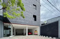 Urbanview Hotel Amira Syariah Bogor Các khách sạn ở Tamansari