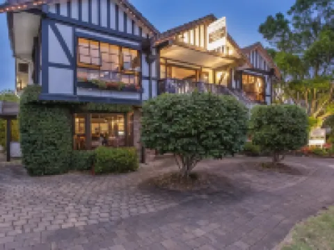 Montville Mountain Inn Hotels in Montville