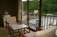 Itaniya Hotels in Uda