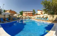 Göcek Centre Hotel - Chambres d'hôtes