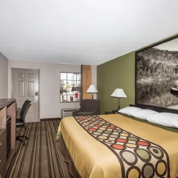 Super 8 by Wyndham Springdale AR Hotels near Bobby Hopper Park