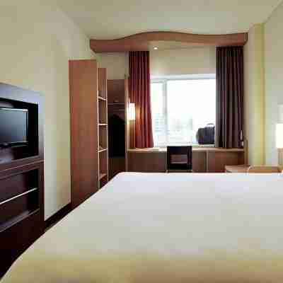 ibis Aubenas Rooms