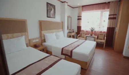 Hoang Anh 2 Hotel Отели рядом с достопримечательностью «Hanoi University of Natural Resources and Environment»