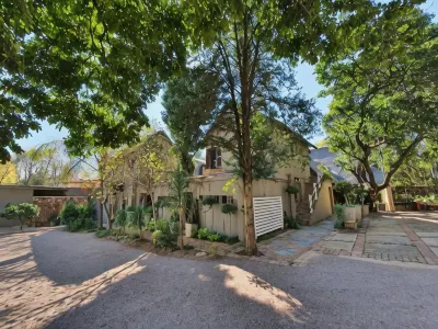 Waterhouse Guest Lodge in Waterkloof Hotels in Tshwane
