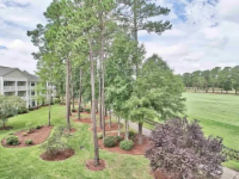 New 2Br Condo on 18th Hole Near Beaches & All Sports arenas—perfect Getaway キャロライナ・フォレストのホテル