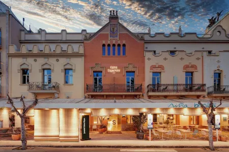 칼마 시체스 호텔