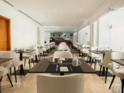 廣場德利西亞斯Exe酒店 薩拉戈薩省酒店