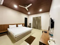 Hotel Grand Indu,Kolhapur Hotels in Madale