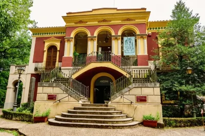 Hotel Estació فنادق في San Feliu de Pallarols
