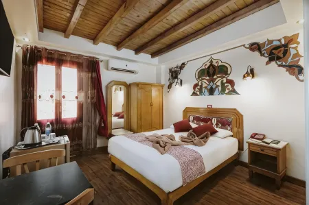 Nefertiti Hotel Luxor Отели рядом с достопримечательностью «Карнакский храм»