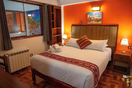 Cocatambo Отели рядом с достопримечательностью «Пляж Оллантайтамбо»