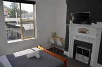 Manly Beach Guesthouse Hotels in Manly