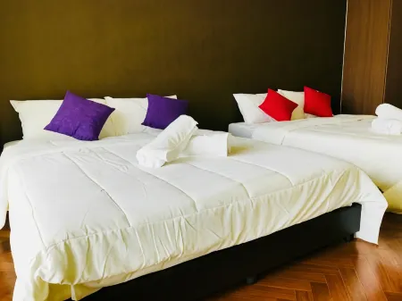 Seaview 3Bedroom Family Suite for 8p with Balcony