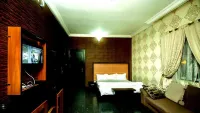 Grace Manor Hotels and Suites Hotels near Ugo Provision Shop