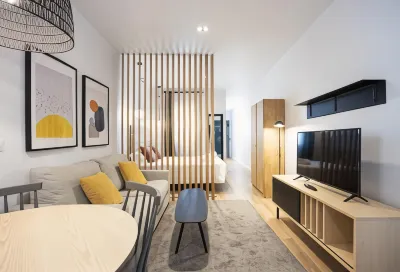 スマート アトーチャ レイナ ソフィア KeepCoding周辺のホテル