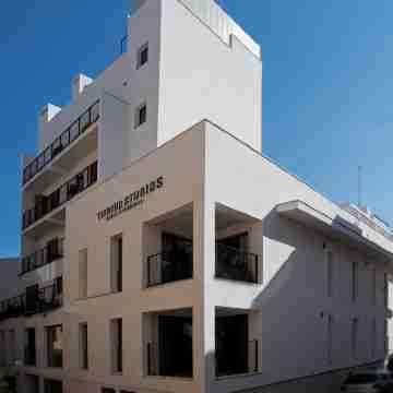 Terreno Studios Hotel Exterior