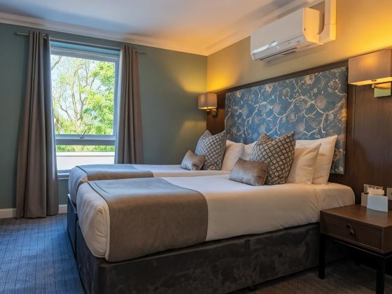 Nevis Bank Inn
