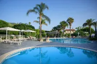 Scoglio Della Galea Village & Spa - piscina
