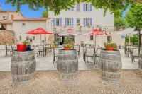 Hotel Restaurant le Castel Fleuri Hotels in Collobrières