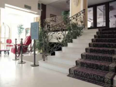 Santa Beach Hotel