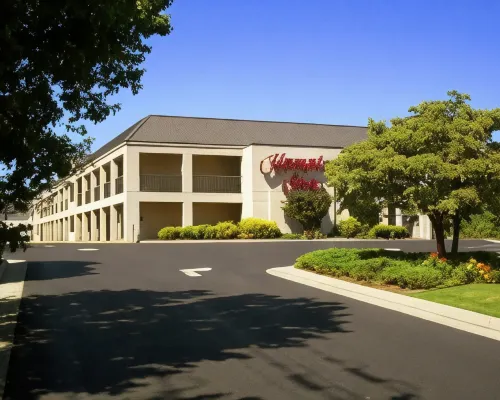 Travelodge by Wyndham Roanoke Hotels in Catawba