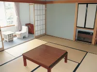 ジョンソン山中湖湖畔の宿 山中湖周辺のホテル