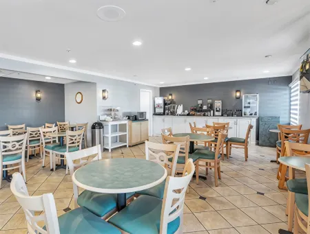 La Quinta Inn by Wyndham Cleveland Independence