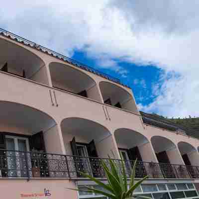 瑪格麗特飯店 Hotel Exterior