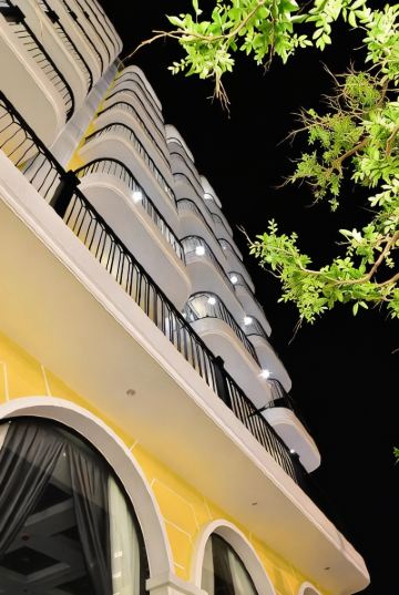 Hotel Exterior Hotel Del Luna Photo