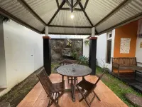 Villa Tropica Kuningan Hotels in Cigugur
