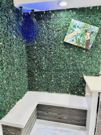 Clay Roof Inn *Freshly Renovated*