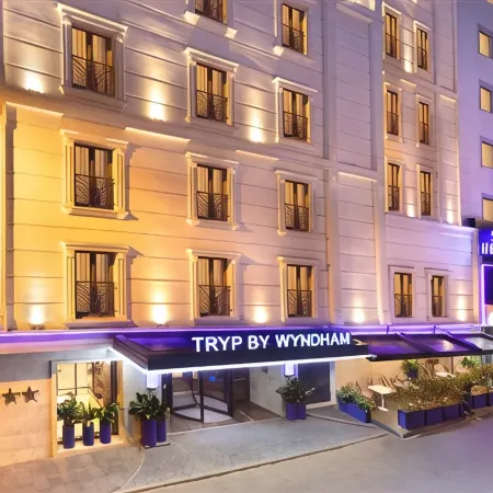 Tryp by Wyndham Istanbul Sisli Hotel Отели рядом с достопримечательностью «Нисанташи»