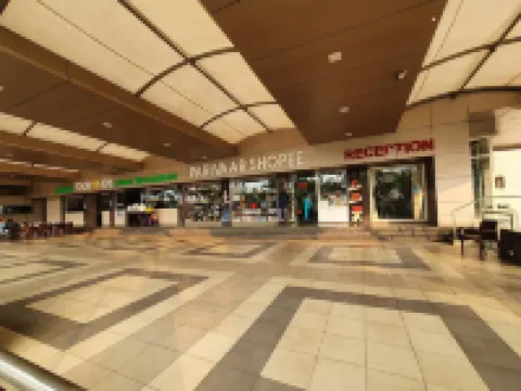 Hotel Grand Parivaar