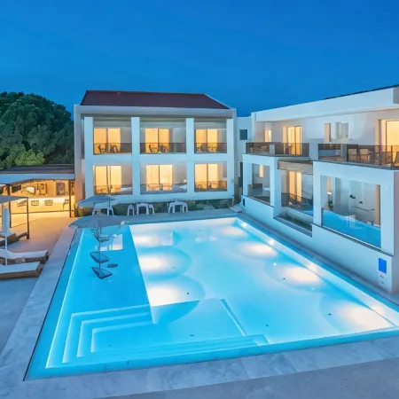 Mirablue Luxury Residences