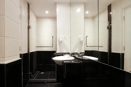 Ten Stars Hotel