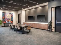 Cambria Downtown Phoenix Convention & Airport Hotel Các khách sạn gần Sân bóng chày Chase Field