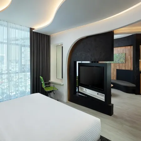 Al Khoory Sky Garden Hotel