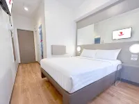 Red Planet Quezon Timog Hotel in zona Centro Eventi The Elements at Centris