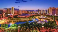Hot Spring Holiday Hotel - خلابة