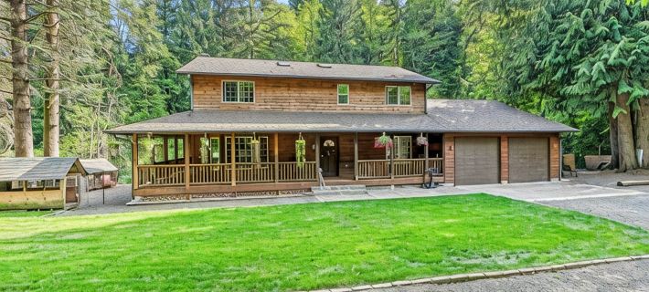 Rocky River is a Spacious 5-bedroom house in wonderful Longview with WiFi, AC Hotels in Cowlitz County