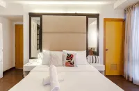 Stunning Suite 10 Steps from Eastwood Mall - balcony