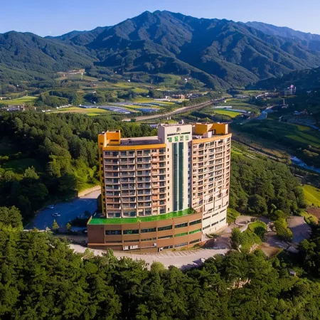 Ilseong Condo & Resort Jirisan